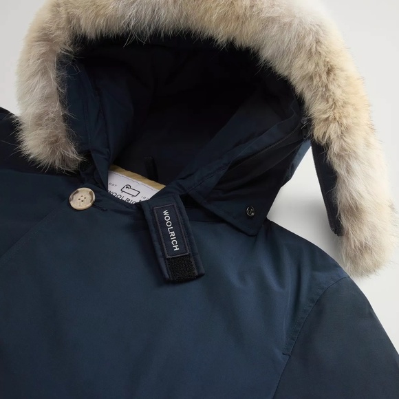 Woolrich Arctic Parka in Ramar Cloth with Detachable Fur Trim Men's Small - Picture 6 of 15